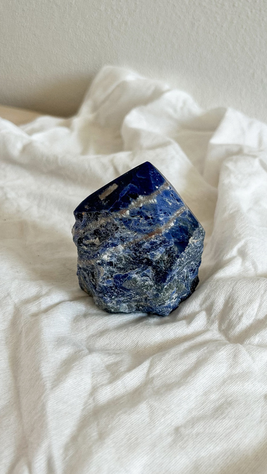 punta grezza in Sodalite